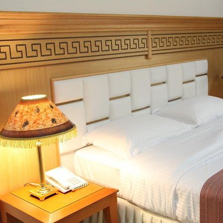 Flamingo Hotel Apartments Абу-Даби Экстерьер фото
